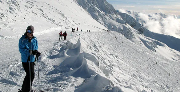 ski-and-snow-adventure-guides-best-slopes-in-europe-and-north-america-mid-content-3